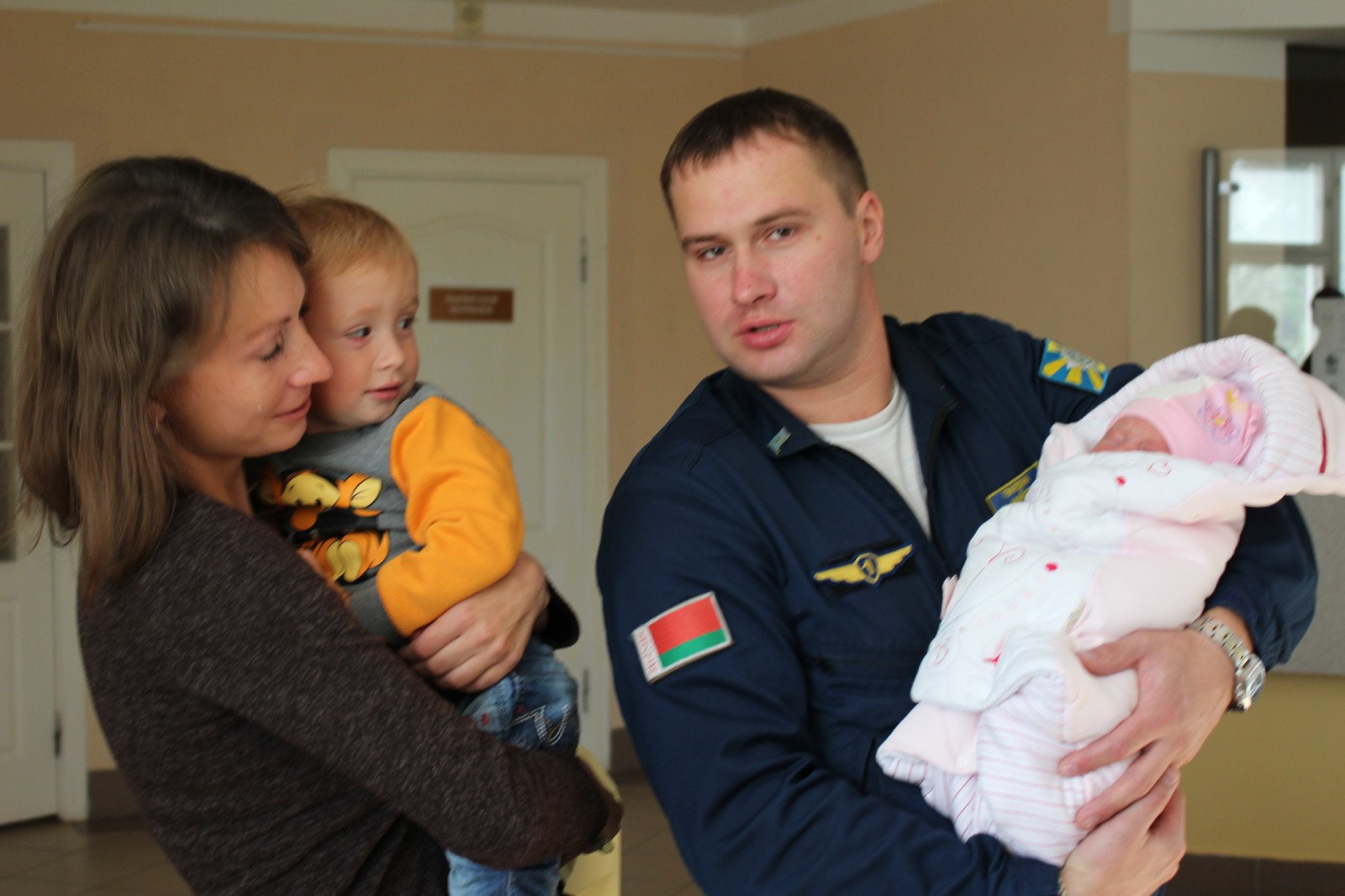 Юлия Явинская и сын Белоруссия